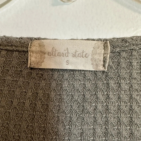 Altar'd State Green Thermal Top - Picture 3 of 3